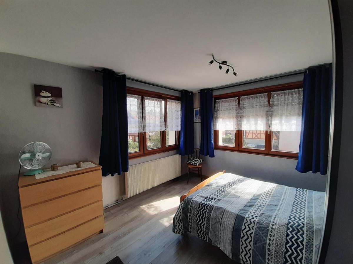 Les Chambres De Marthe Et Gerard Lipsheim Exterior photo