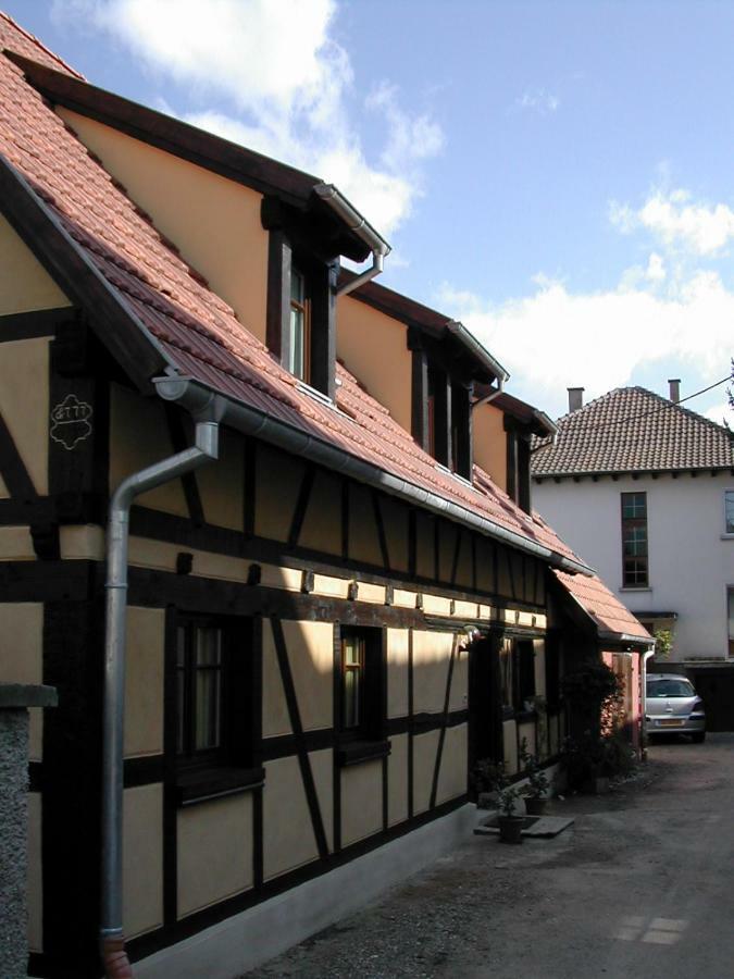 Les Chambres De Marthe Et Gerard Lipsheim Exterior photo